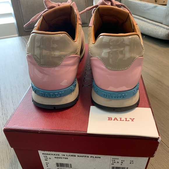 Woman’s LIKE NEW! Bally Sneakers - Picture 2 of 4